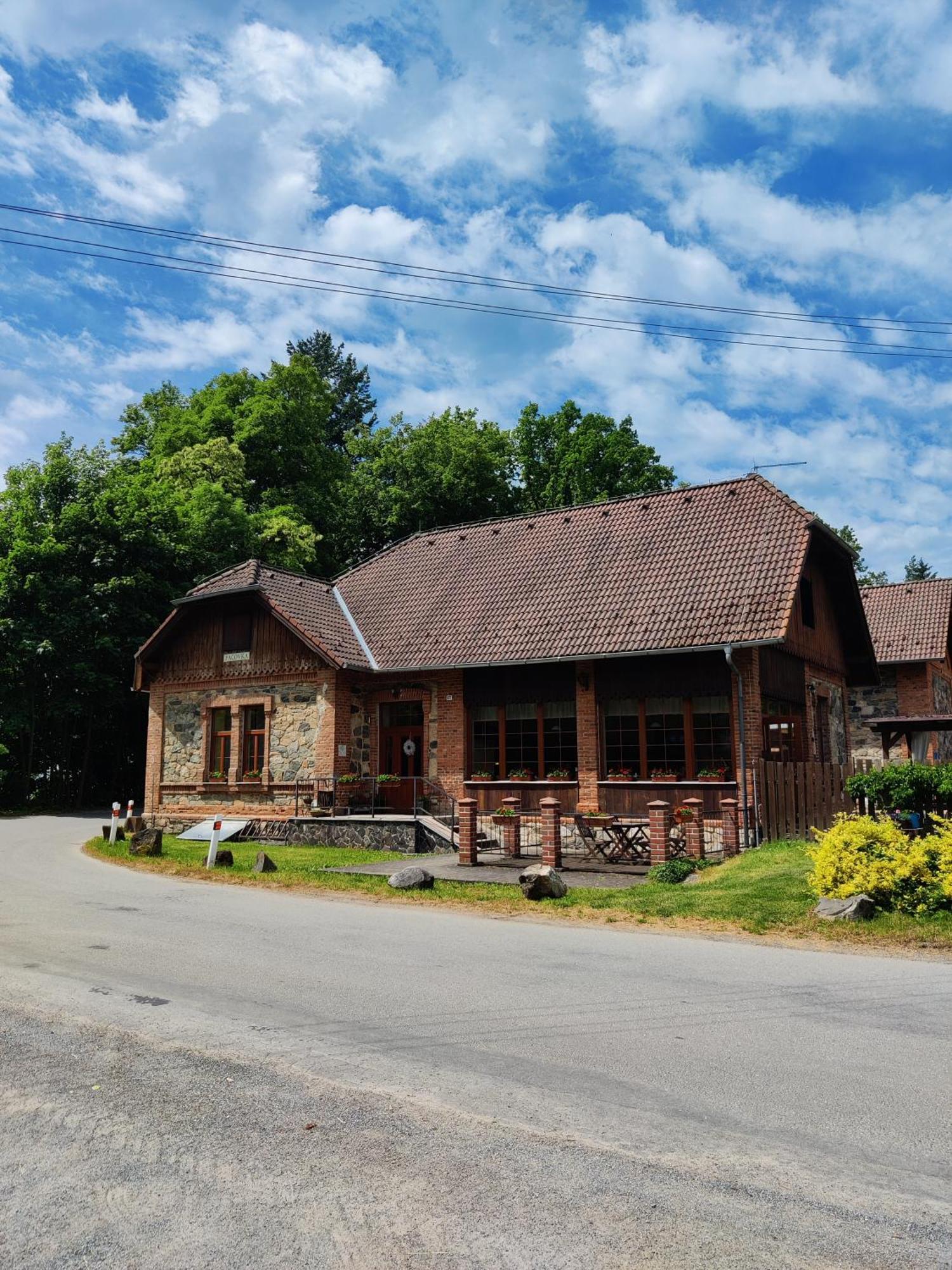 Hotel Penzion Pacovka Chynov Exteriér fotografie